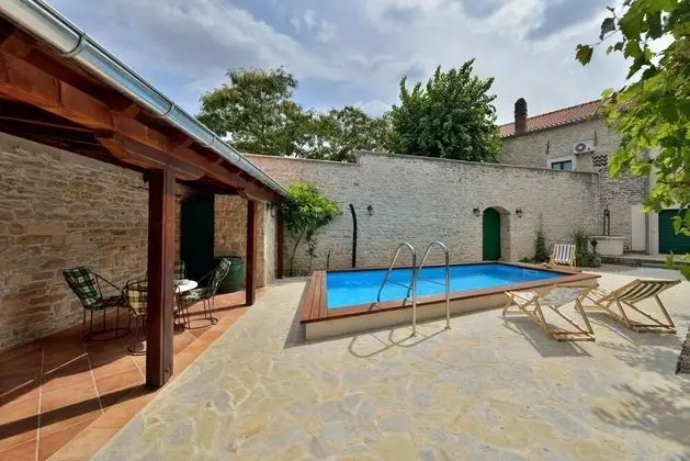 Villa, Sigara İçilebilir