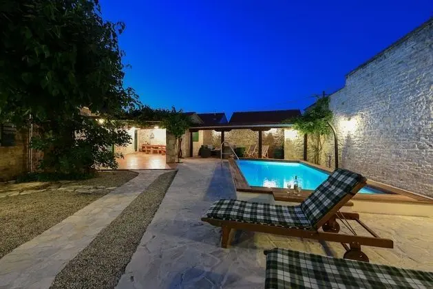 Villa, Sigara İçilebilir