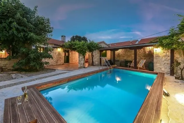 Villa, Sigara İçilebilir