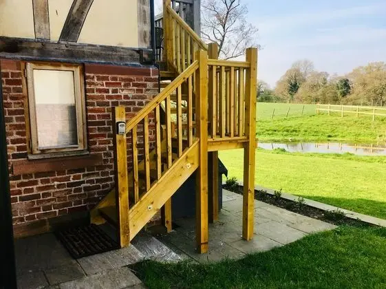 Traditional Tek Büyük Yataklı Oda, Banyolu/Duşlu (Balcony Room )