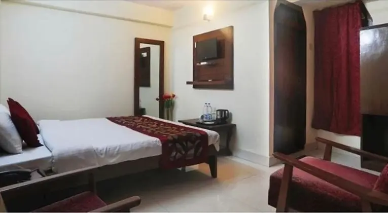 Deluxe Tek Büyük Yataklı Oda
