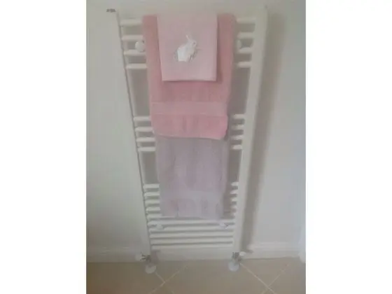 Tek Büyük Yataklı Oda, Banyolu/Duşlu