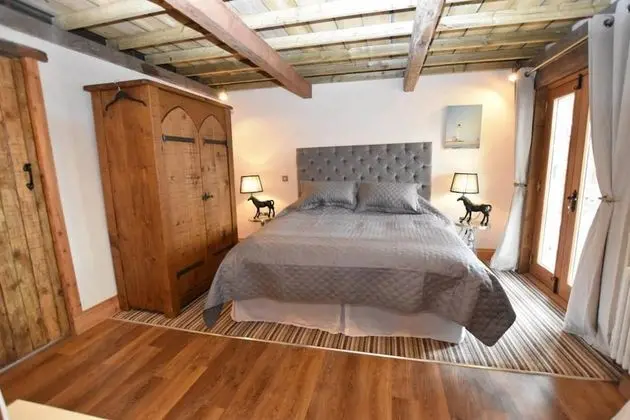 Deluxe Kır Evi