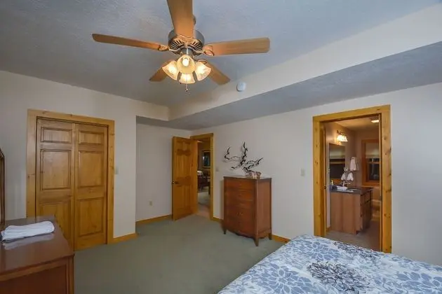 Ev, Birden Çok Yatak, Sıcak Su Havuzu