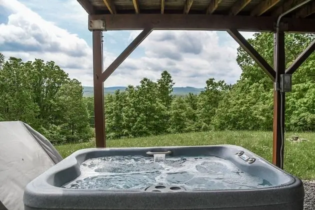 Ev, Birden Çok Yatak, Sıcak Su Havuzu