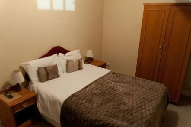 Tek Büyük Yataklı Oda