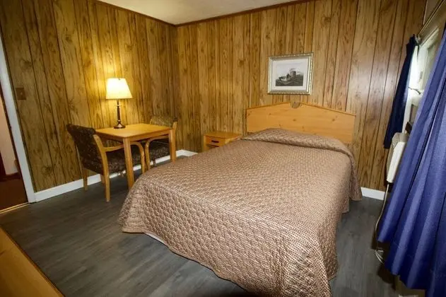Standard Oda, 1 Büyük (Queen) Boy Yatak, Sigara İçilmez