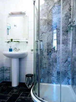 Tek Kişilik Oda, Banyolu/Duşlu