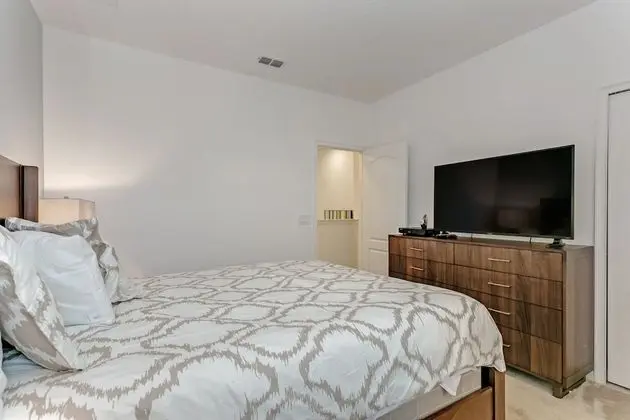 Villa (5410OAKG)