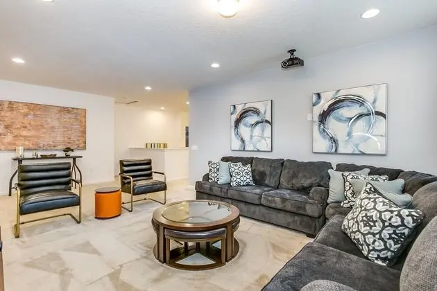 Villa (5410OAKG)