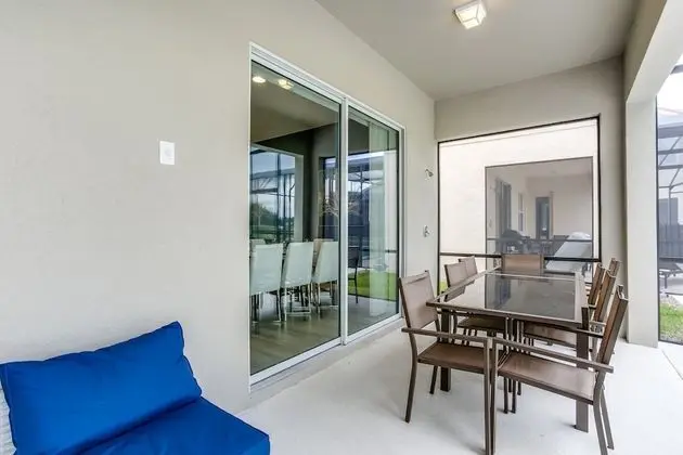 Villa (5410OAKG)