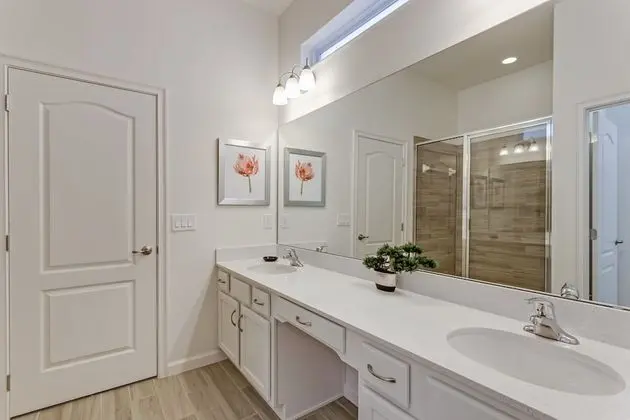 Villa (5410OAKG)