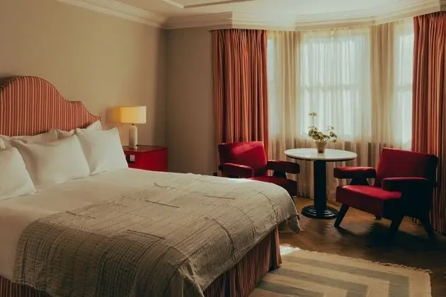 Superior Tek Büyük veya İki Ayrı Yataklı Oda