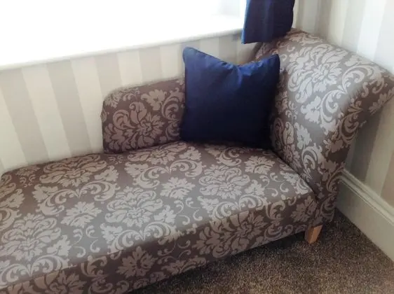 Luxury Tek Büyük Yataklı Oda