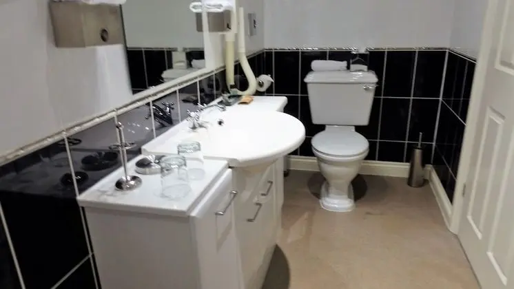 Luxury Tek Büyük Yataklı Oda