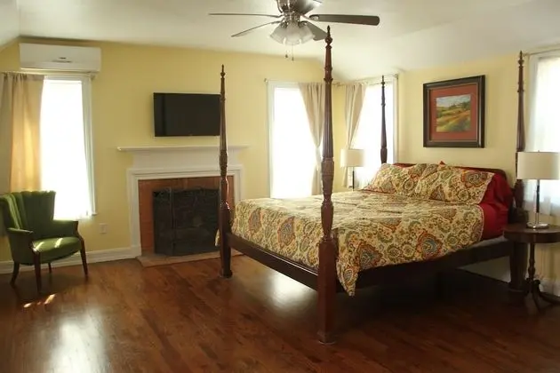 Honeymoon Oda, Sigara İçilmez, Bahçe Manzaralı