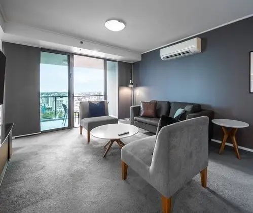 Apart Daire, 3 Yatak Odası, Nehir Manzaralı