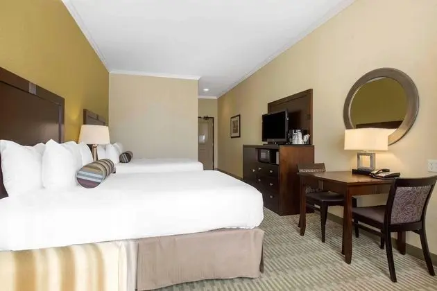 Room, 2 Queen Beds, Accessible, Non Smoking