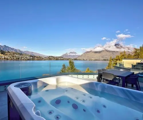 Özel spa küveti