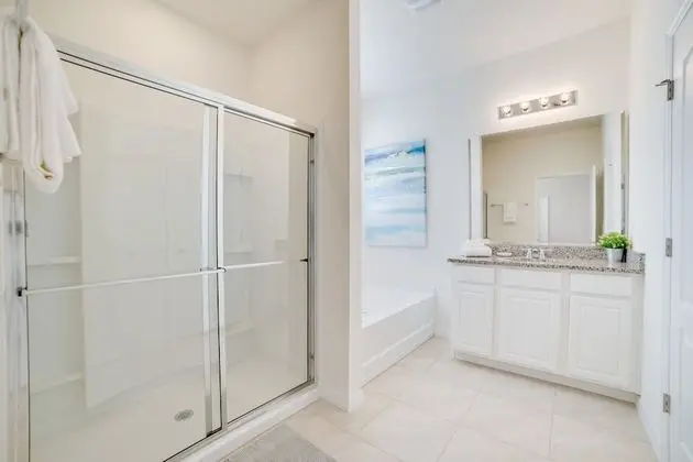 Villa (8028OAKSHA)
