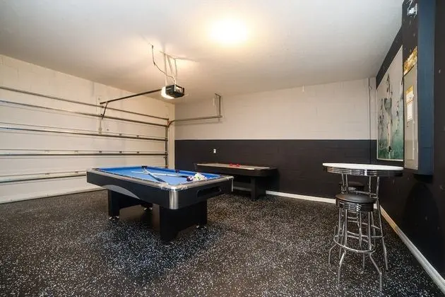 Villa (8028OAKSHA)