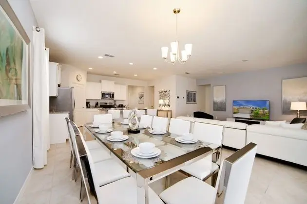 Villa (8028OAKSHA)