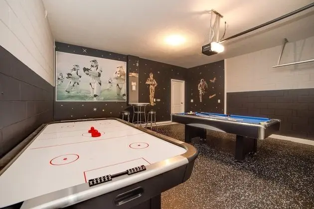 Villa (8028OAKSHA)