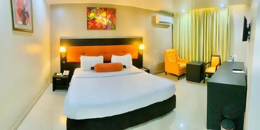 Premier Room