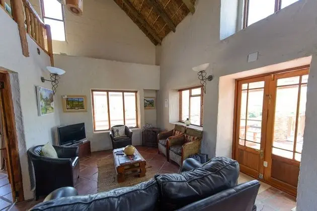 Chenin Blanc Cottage Room 1