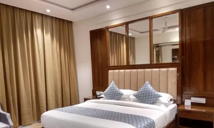 Deluxe Tek Büyük Yataklı Oda, 1 Yatak Odası, Şehir Manzaralı