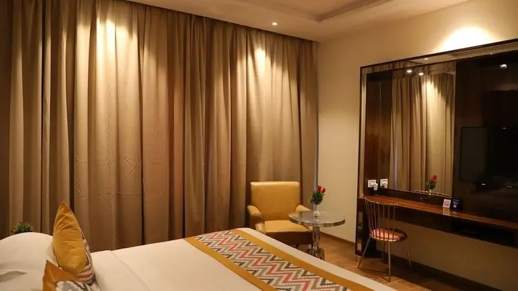 Deluxe Tek Büyük Yataklı Oda, 1 Yatak Odası, Şehir Manzaralı