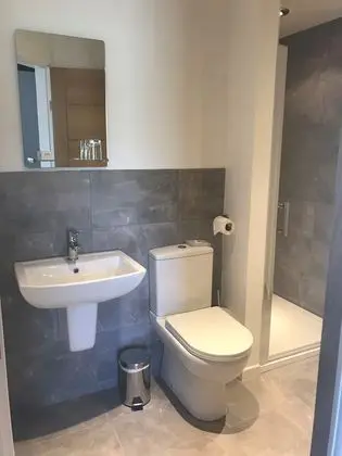 Deluxe Tek Büyük veya İki Ayrı Yataklı Oda, Özel Banyo