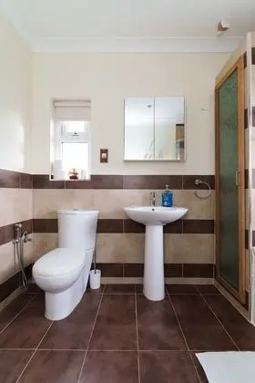 Superior Ev, Özel Banyo (4 Bed)
