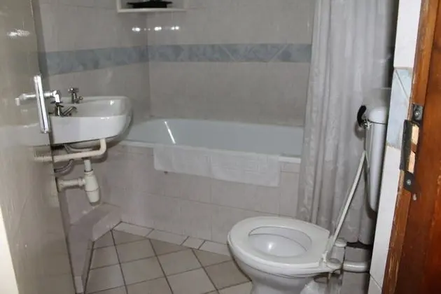 Standard Tek Büyük veya İki Ayrı Yataklı Oda