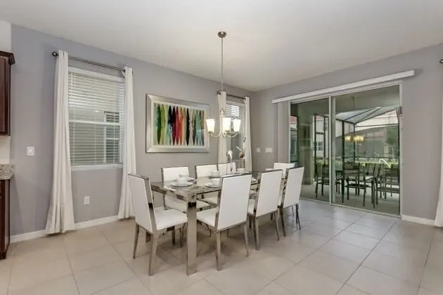 Villa (7028OAKWOOD)