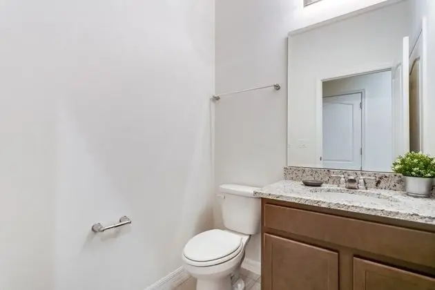 Villa (7028OAKWOOD)