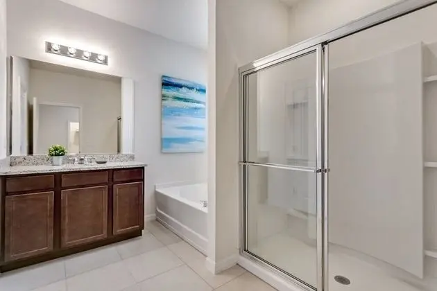 Villa (7028OAKWOOD)
