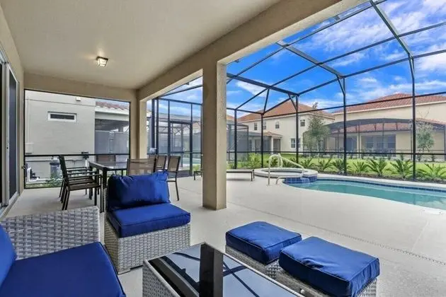Villa (7028OAKWOOD)