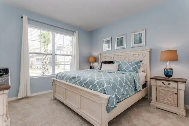 Villa (7036OAKWOOD)