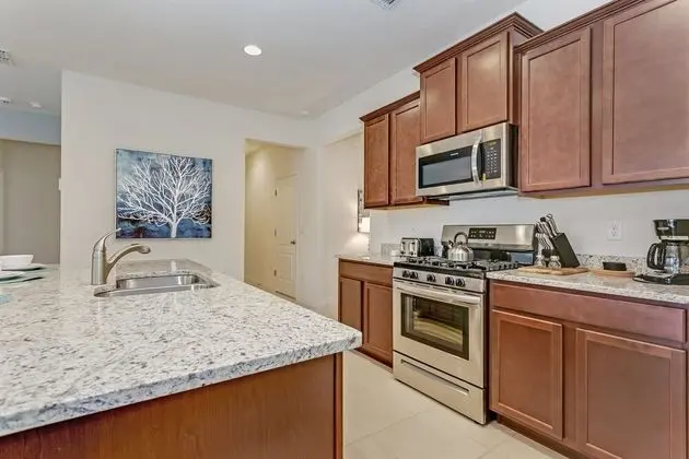 Villa (7036OAKWOOD)