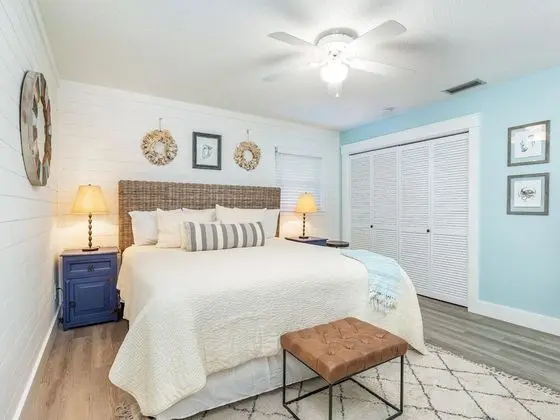 Ev, Birden Çok Yatak, Havuz Kullanımı, Havuz Manzaralı