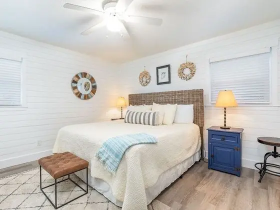 Ev, Birden Çok Yatak, Havuz Kullanımı, Havuz Manzaralı