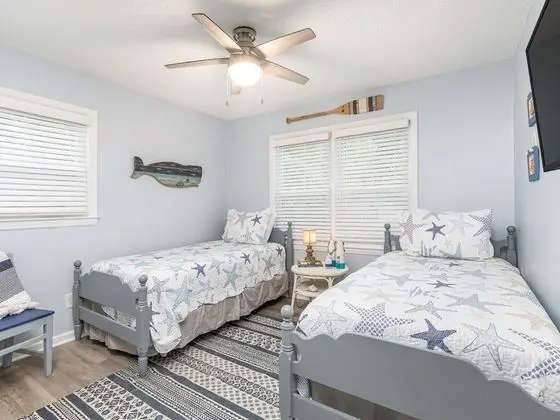 Ev, Birden Çok Yatak, Havuz Kullanımı, Havuz Manzaralı