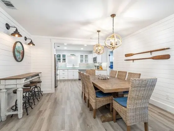 Ev, Birden Çok Yatak, Havuz Kullanımı, Havuz Manzaralı