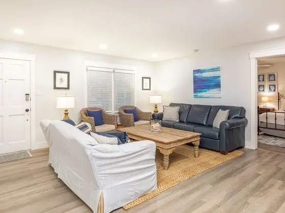 Ev, Birden Çok Yatak, Havuz Kullanımı, Havuz Manzaralı