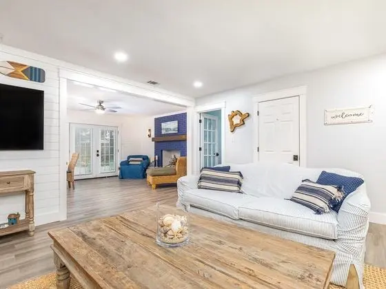 Ev, Birden Çok Yatak, Havuz Kullanımı, Havuz Manzaralı