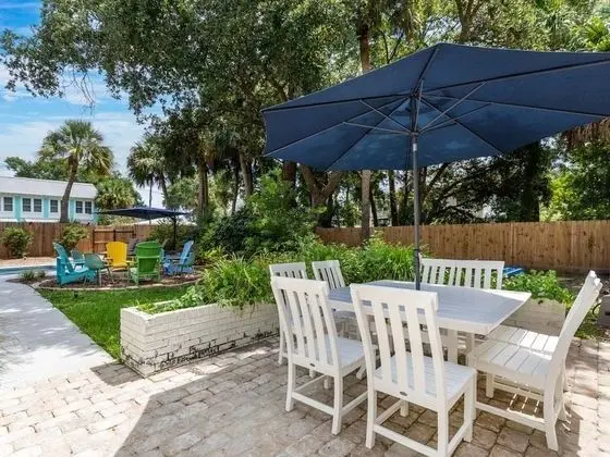 Ev, Birden Çok Yatak, Havuz Kullanımı, Havuz Manzaralı