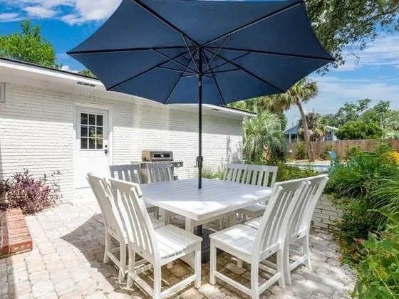 Ev, Birden Çok Yatak, Havuz Kullanımı, Havuz Manzaralı