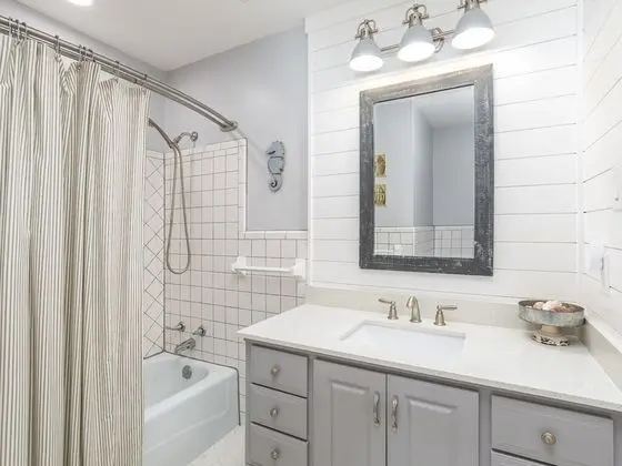 Ev, Birden Çok Yatak, Havuz Kullanımı, Havuz Manzaralı