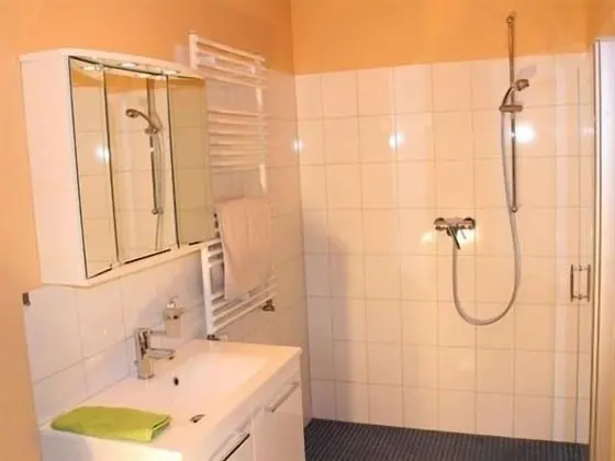 Standard Süit, Banyolu/Duşlu (Dreibett-Zimmer)